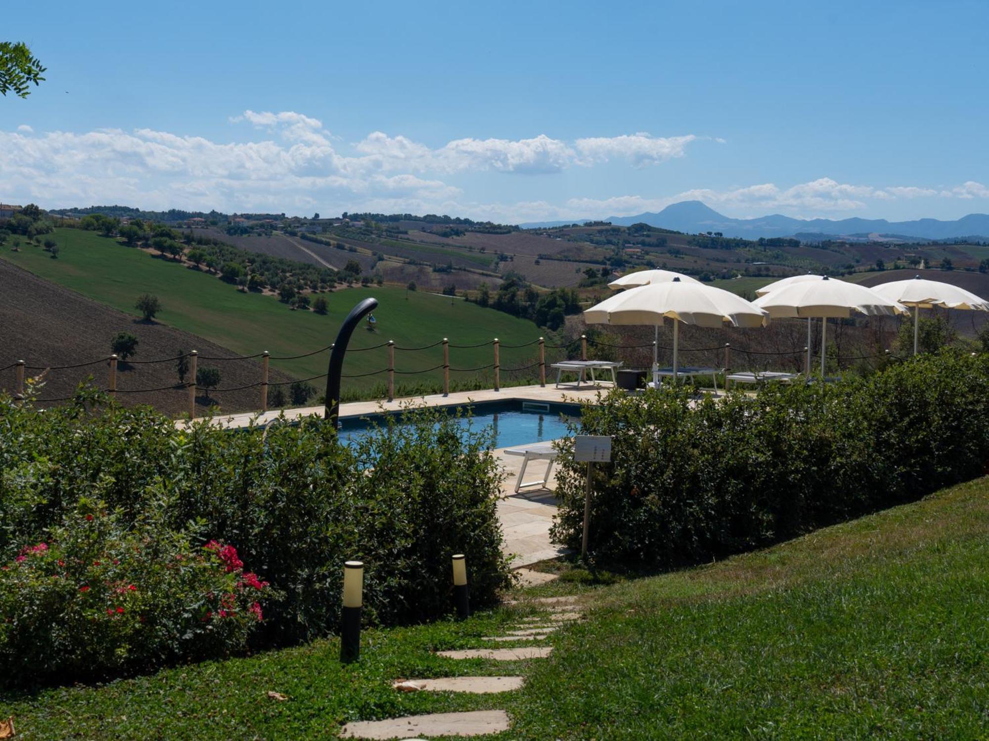 Casale Dei Cinque Colli Vila Ostra Exterior foto